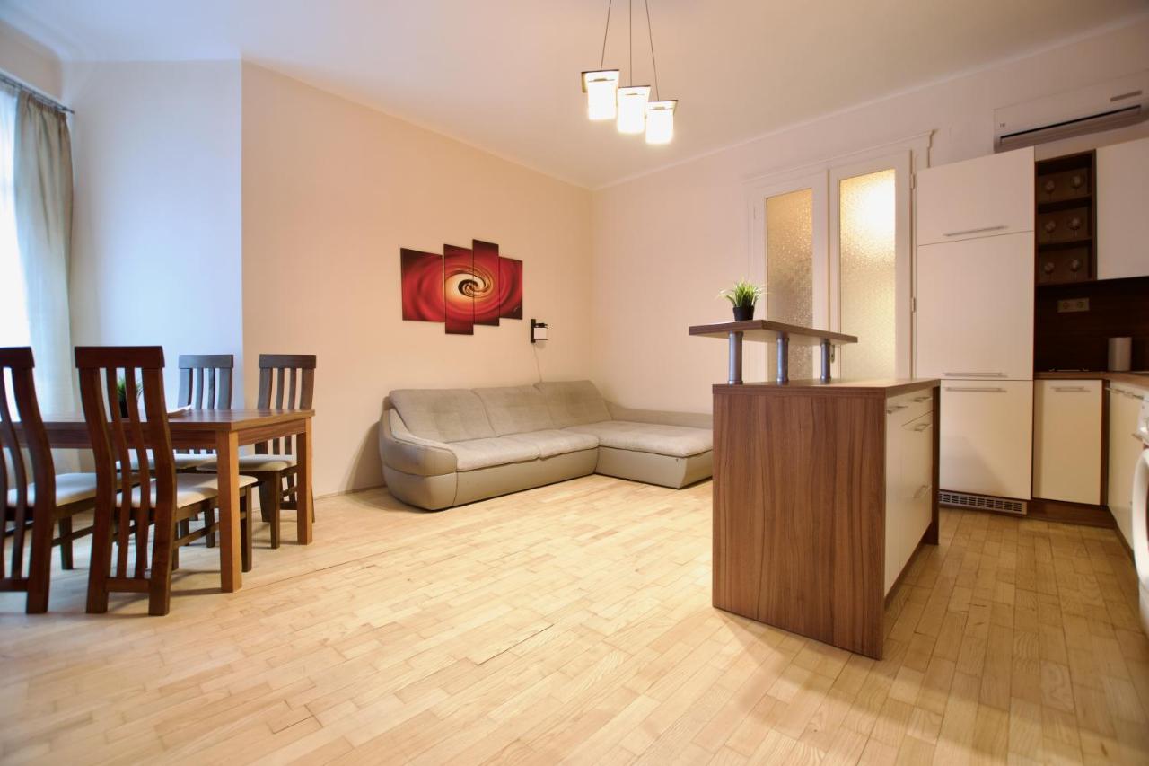 Standard By Hi5 - Dessewffy 2 Bedroom Apartment Budapest